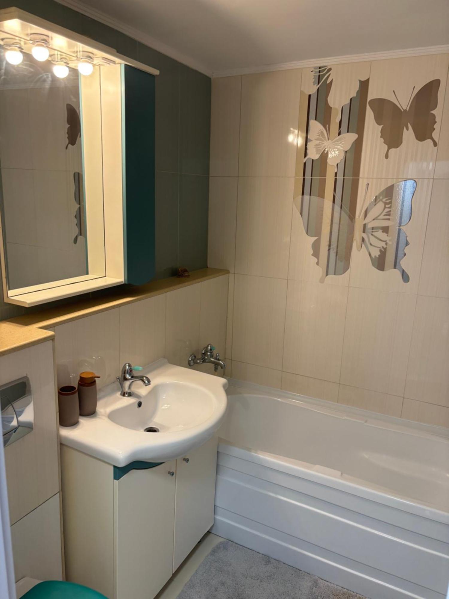 3 Camere Decomandat Bukarest Eksteriør billede