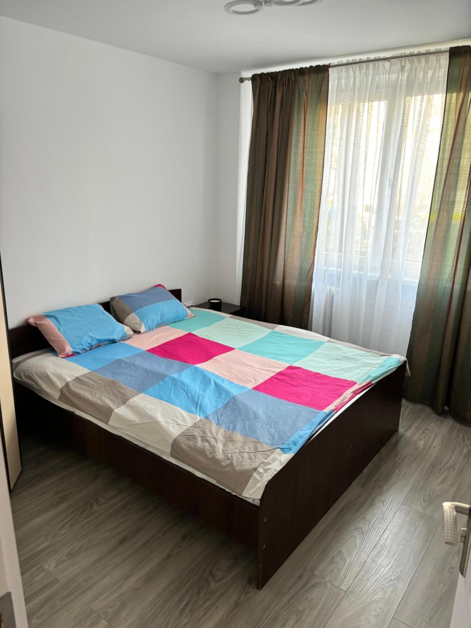 3 Camere Decomandat Bukarest Eksteriør billede
